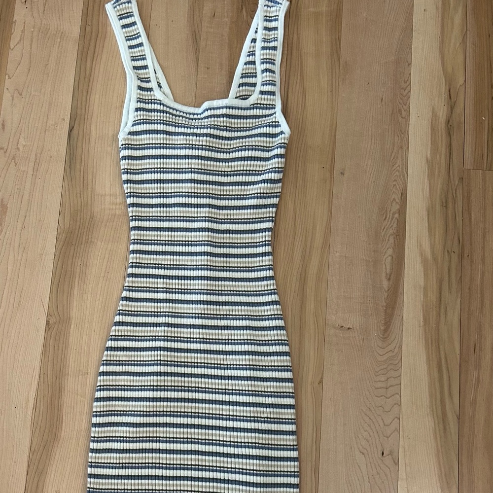 Abercrombie & Fitch White and Gray Bodycon Mini Dress